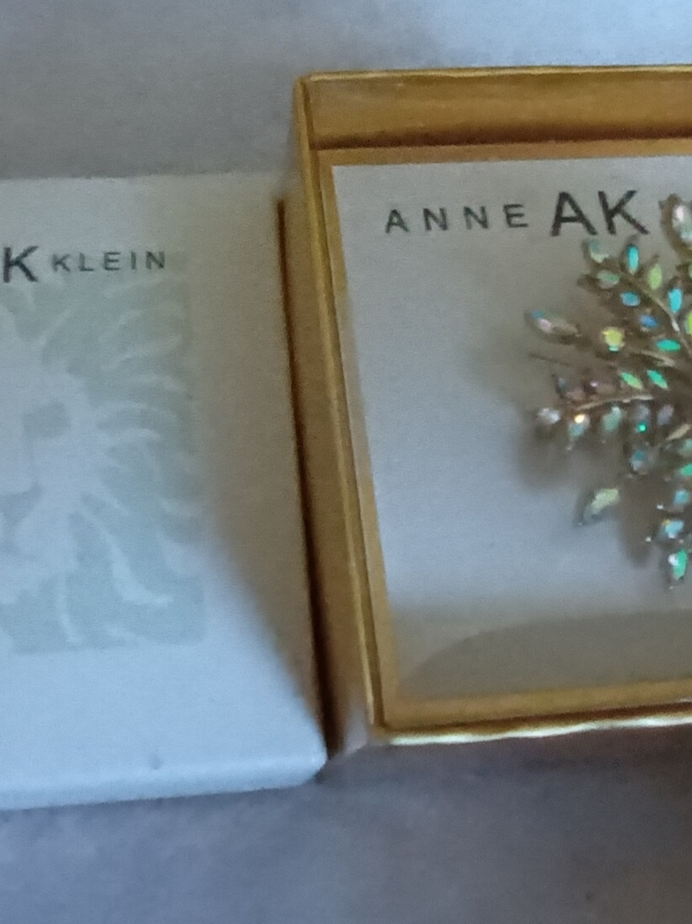 ANNE AK KLEIN SNOWFLAKE BROOCH